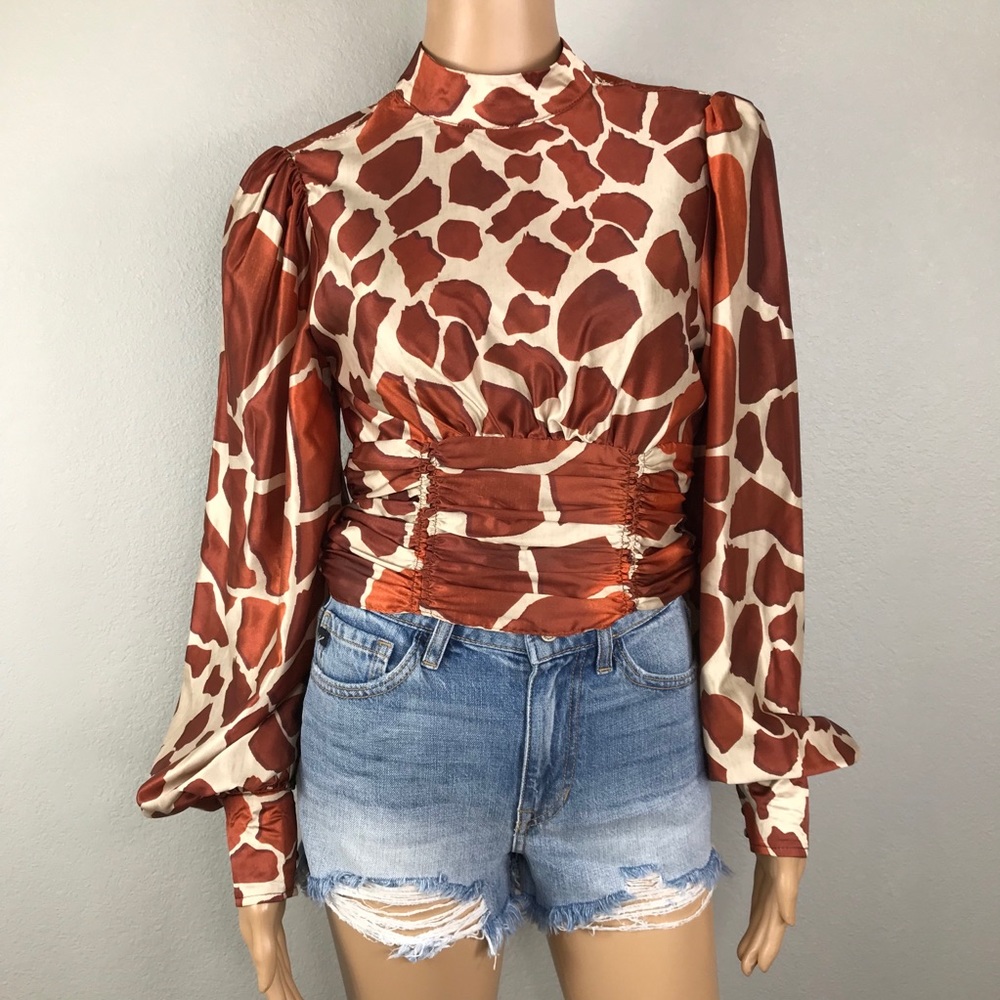Luxxel Brown and Cream Open-Back Tie Blouse - Picture 3 of 6